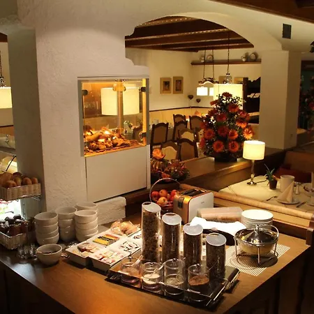 Dreispitz -b&b-hotel Garni Отель
