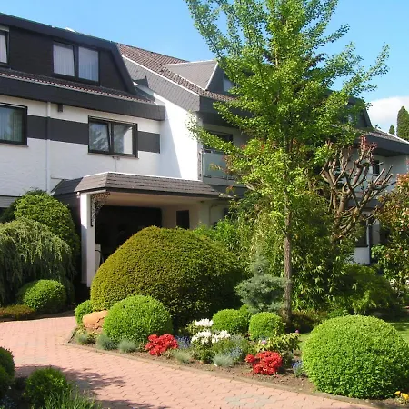 Отель Dreispitz -b&b-hotel Garni Хофхайм-ам-Таунус