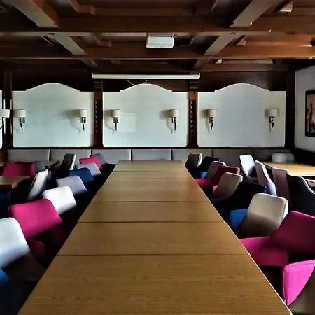 Dreispitz -b&b-hotel Garni