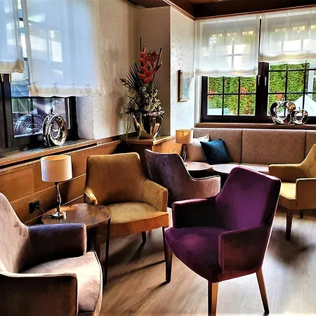 Dreispitz -b&b-hotel Garni 3*