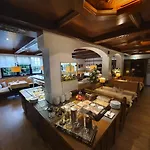 Dreispitz -b&b-hotel Garni Hotel