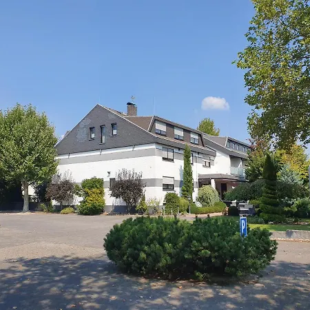 Dreispitz -b&b-hotel Garni Hotell 3*