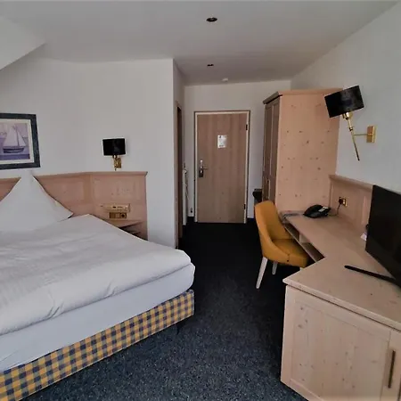Ξενοδοχείο Dreispitz -b&b-hotel Garni