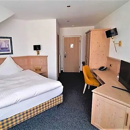 Dreispitz -b&b-hotel Garni Ξενοδοχείο