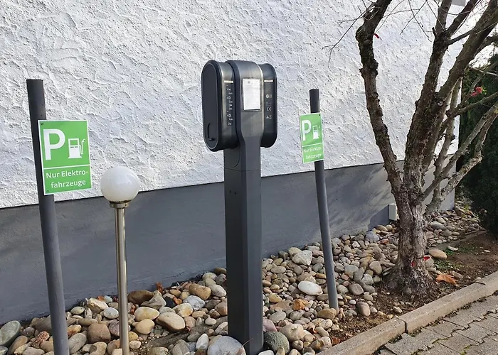 Dreispitz -b&b-hotel Garni Hotel