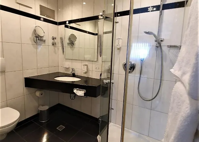 Dreispitz -b&b-hotel Garni Hotel