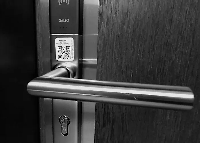 Dreispitz -b&b-hotel Garni